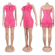 Load image into Gallery viewer, Sexy Feather Hot Diamond Beaded Dress