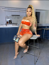 Load image into Gallery viewer, Sexy Velvet Tube Top And Shorts 2 Piece Sets