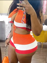 Load image into Gallery viewer, Print Halter Tie Up Color Block Two Piece Short Set
