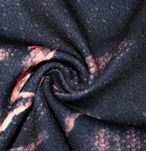 Load image into Gallery viewer, Casual Snake Skin Print Skinny Leggings
