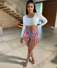 Load image into Gallery viewer, Denim Ribbon Skinny Jeans Shorts

