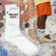 Load image into Gallery viewer, Fashion Women And Men Letters Print Solid Color Socks
